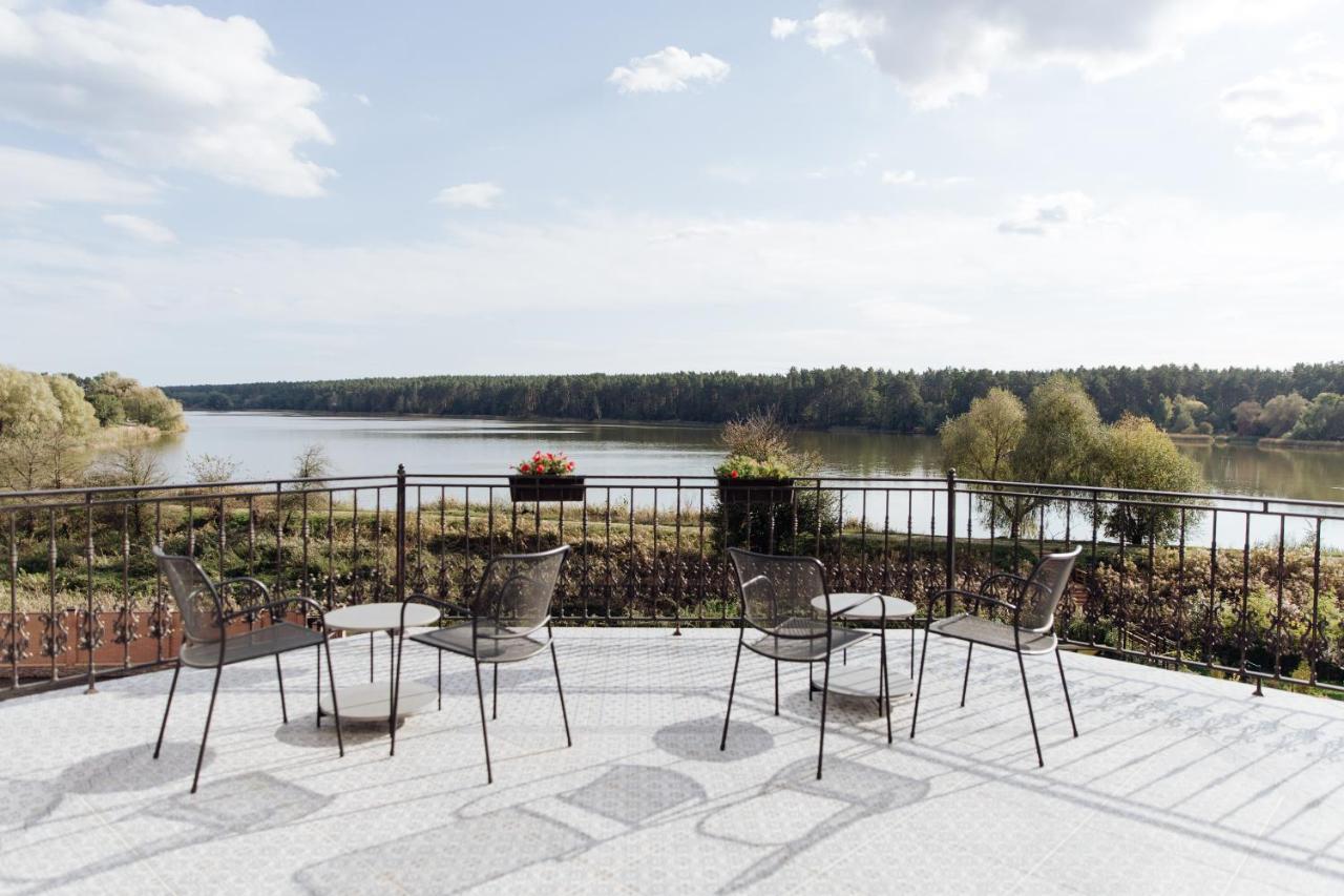 Hotel Bobritsa Dacha Exteriér fotografie